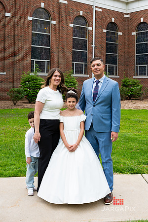 Adriana_D_Holy_Communion-013