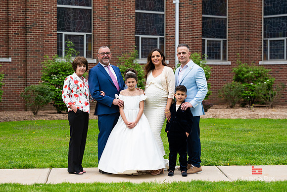 Adriana_D_Holy_Communion-016