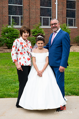 Adriana_D_Holy_Communion-021