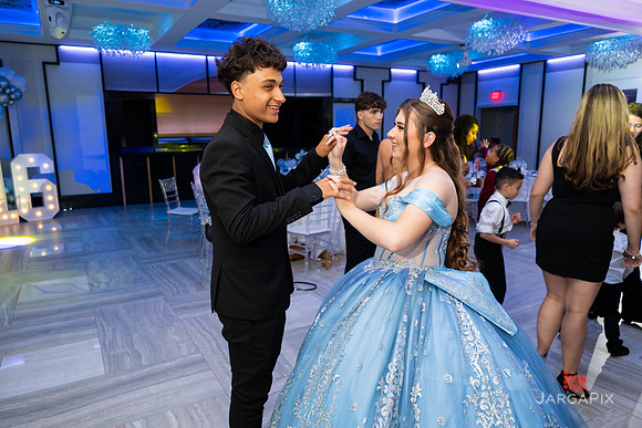 Josselyn_Sweet16_Preview-42
