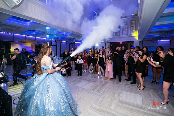 Josselyn_Sweet16_Preview-43