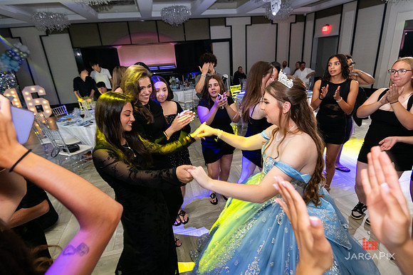 Josselyn_Sweet16_Preview-56