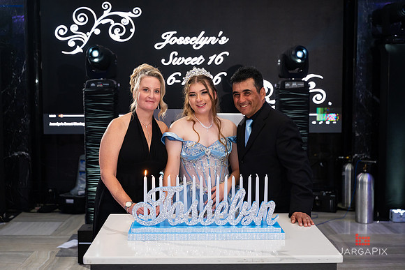 Josselyn_Sweet16_Preview-62