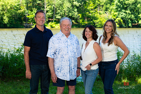 Erica_M_Family_Preview-06