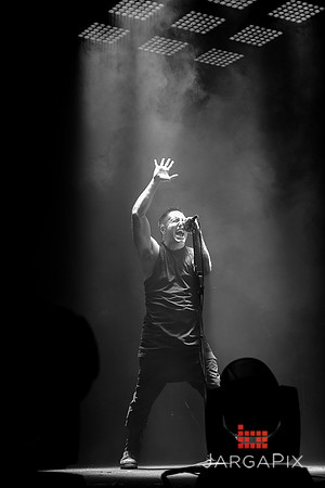 Nine_Inch_Nails_Prudential_2013-005