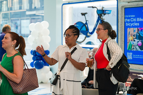 Soho_Citi_Branch_Opening_Lexington_59th_7-31-25_Daytime-044
