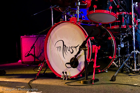 In_Must@CC-011