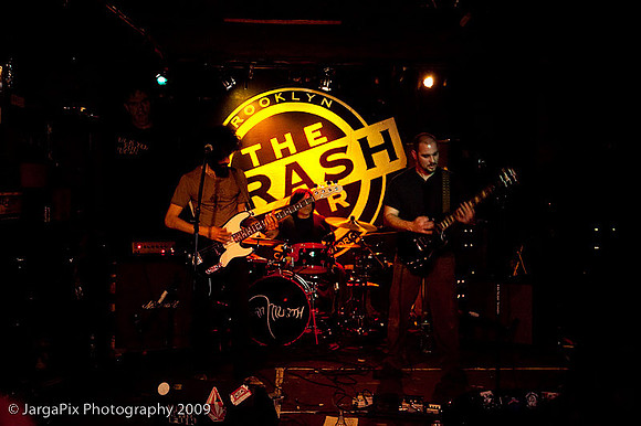 In_Musth@Trash_Bar-117.jpg