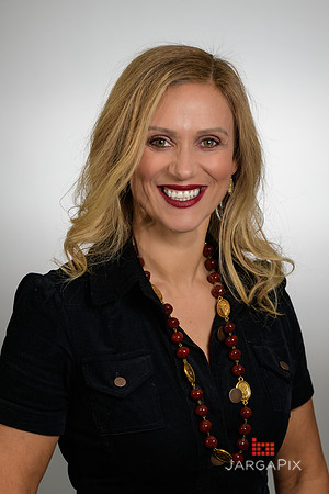 Marina_Endez_Headshot-008