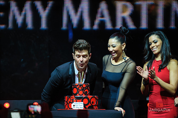Robin_Thicke_Birthday_Remy_Martin__SoHo_Exp_2013-155