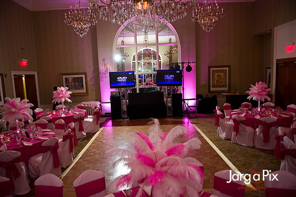 Il Villagio Sweet 16