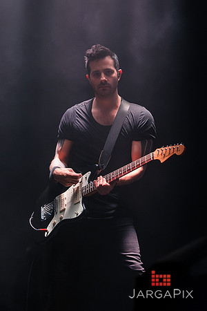 Nine_Inch_Nails_Prudential_2013-001