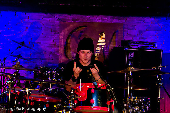 In_Must@CC-104