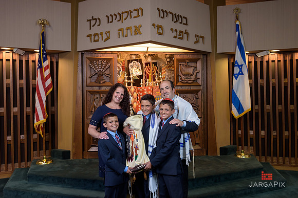 Jacob_Gutman_Barmitzvah_Temple_Beach_Session-038