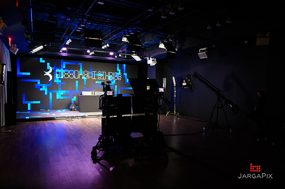 Moonlight_Studios_Opening-015