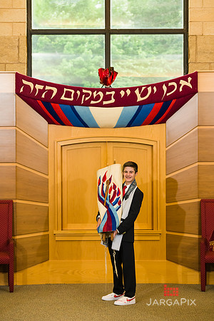 Sydney_Matthew_Bnei_Mitzvah-084