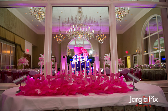 Il Villagio Sweet 16