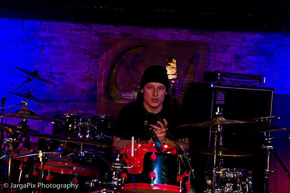 In_Must@CC-102