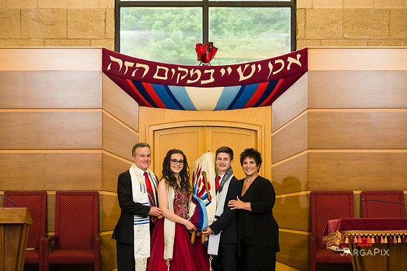 Sydney_Matthew_Bnei_Mitzvah-097