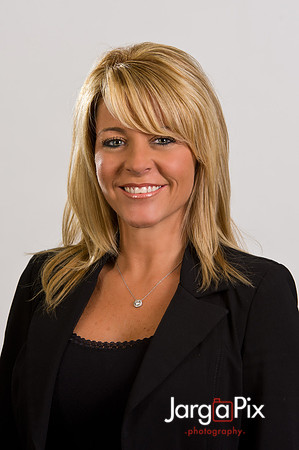 Weichert_Realty_Team_Alex_Headshots-013-Edit