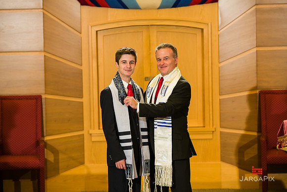 Sydney_Matthew_Bnei_Mitzvah-061