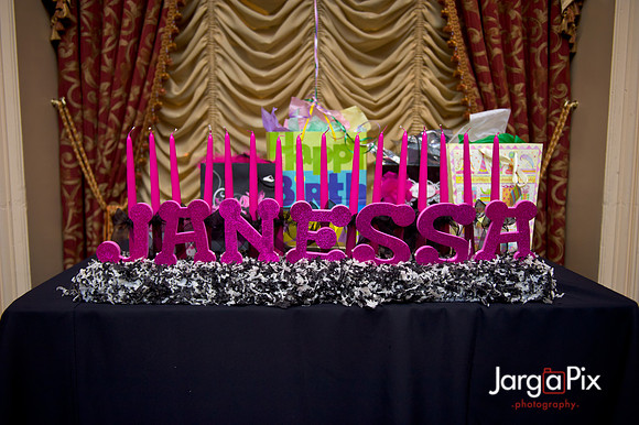 The Brownstone Sweet 16