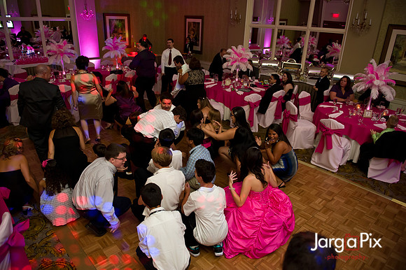 Il Villagio Sweet 16