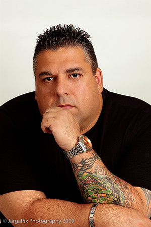 Joey_Villani_Headshots-100-Edit.jpg